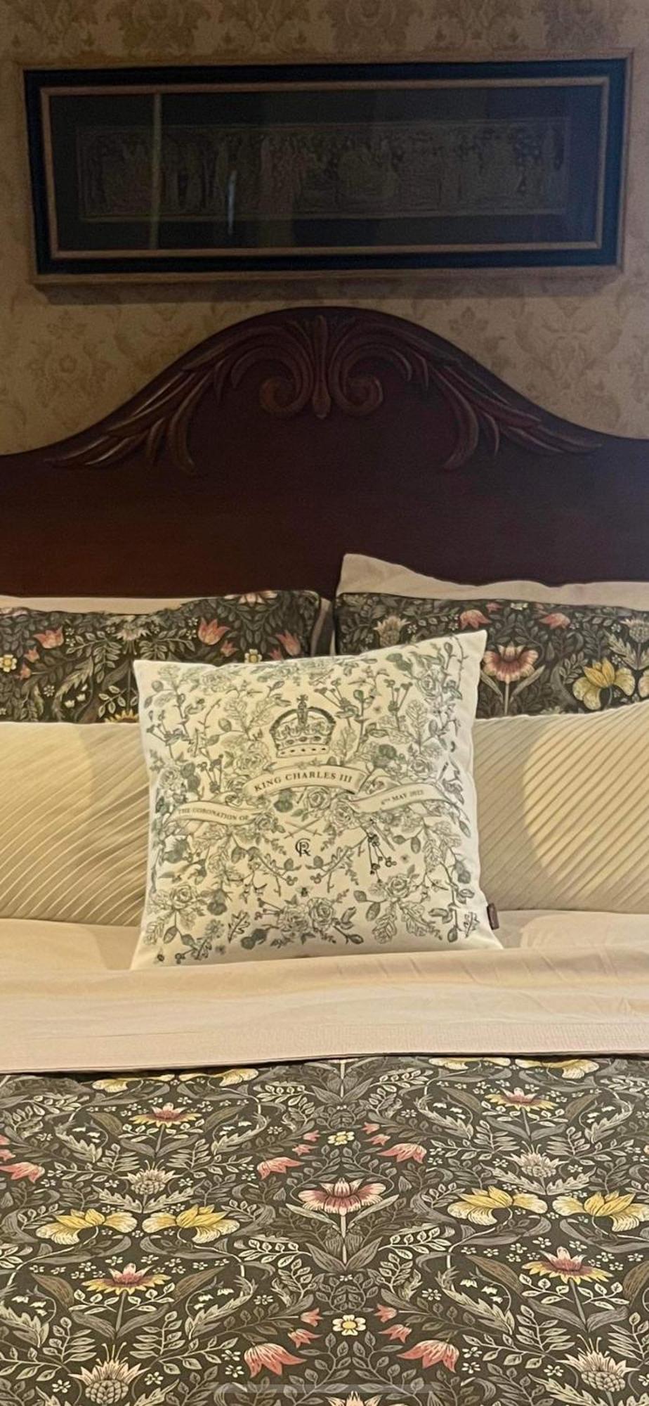 Antique1242 British Bed & Breakfast Enfield Dış mekan fotoğraf